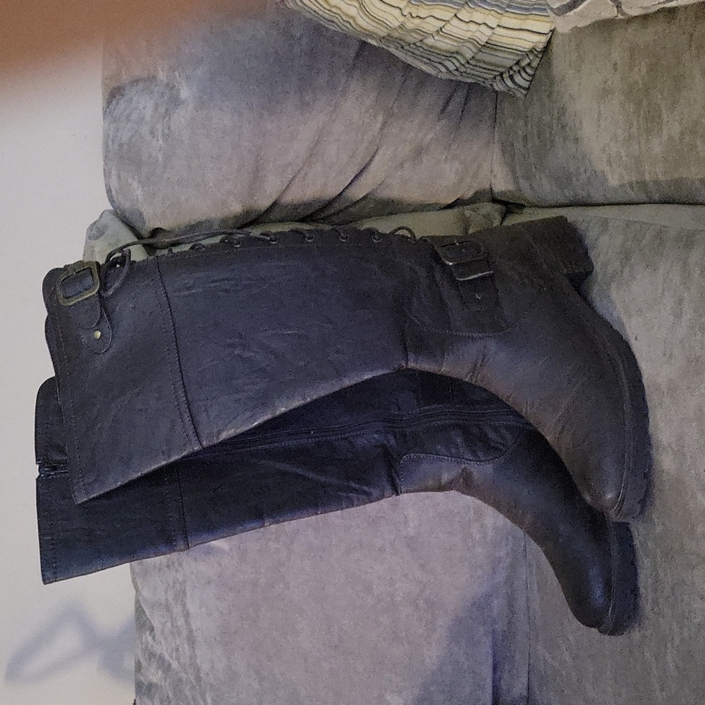 LEATHER Boots